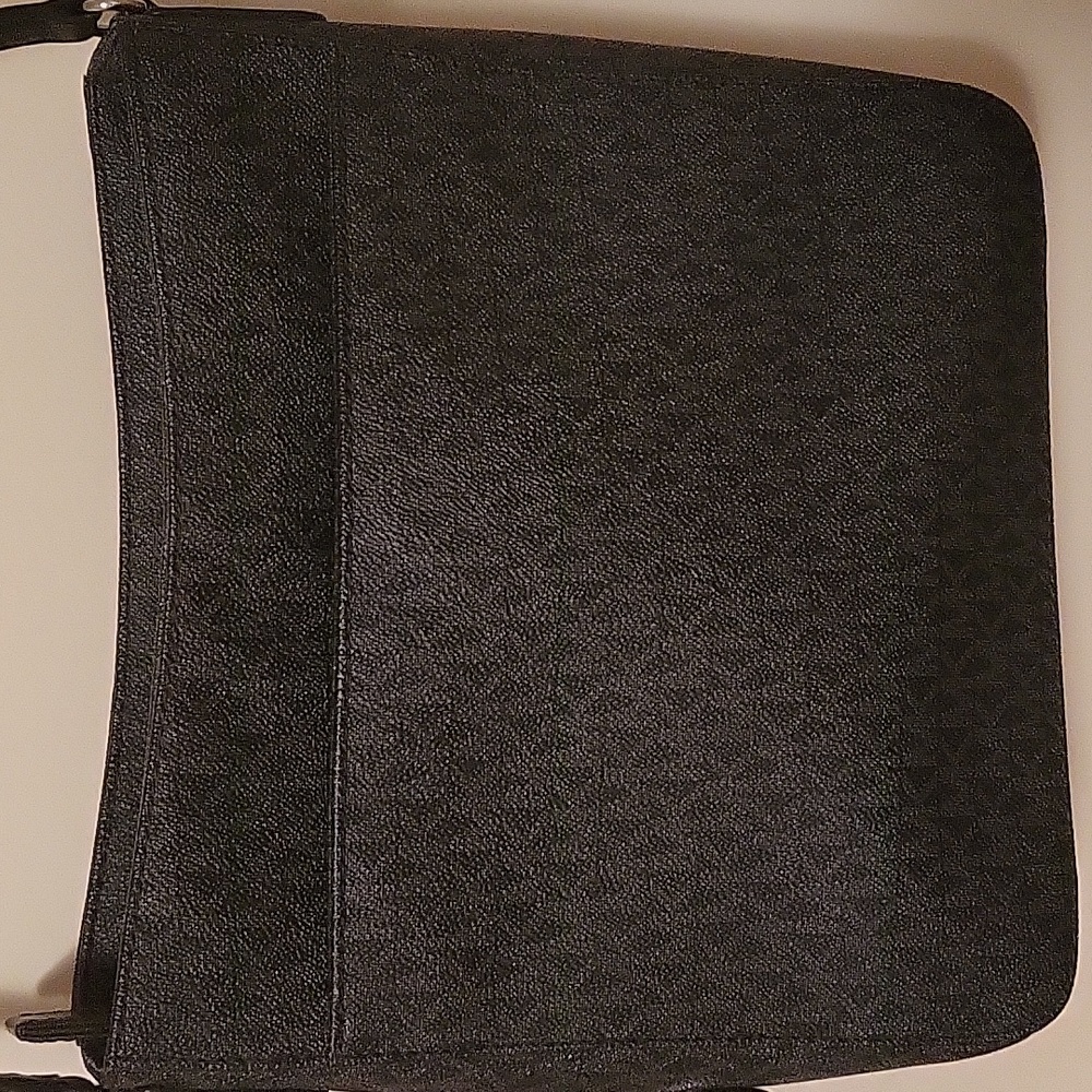 Purse - Picture 9 of 10